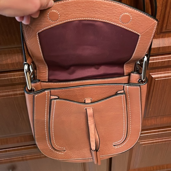 Like New Marc Jacob's crossbody bag - Picture 9 of 16